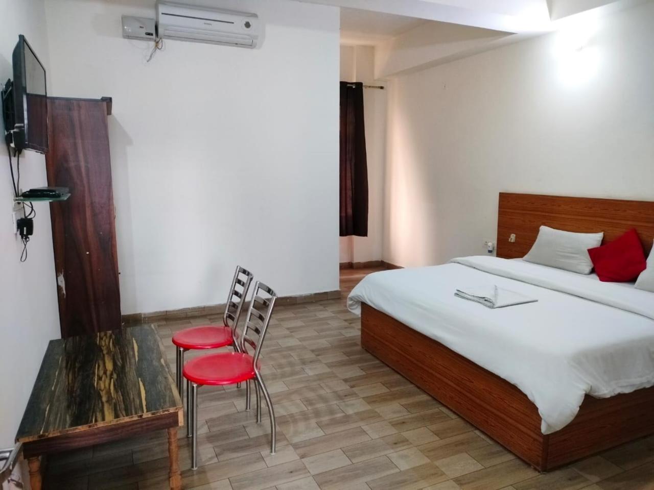 The Rejoice Hotel & Guesthouse Grander Noida Exterior foto
