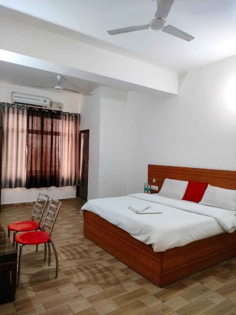 The Rejoice Hotel & Guesthouse Grander Noida Exterior foto